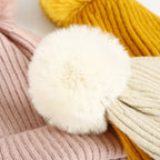 Bonnet à Gros Pompon Moelleux en Maille pour le Ski