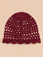 Bonnet femme ajouré léger au crochet, rouge, vue de face