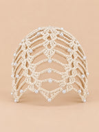 Gorro bandana de mujer a ganchillo con perlas, estilo bohemio, color beige, vista frontal