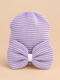 Bonnet bébé naissance en coton violet et blanc, rayures et gros nœud, vue de face