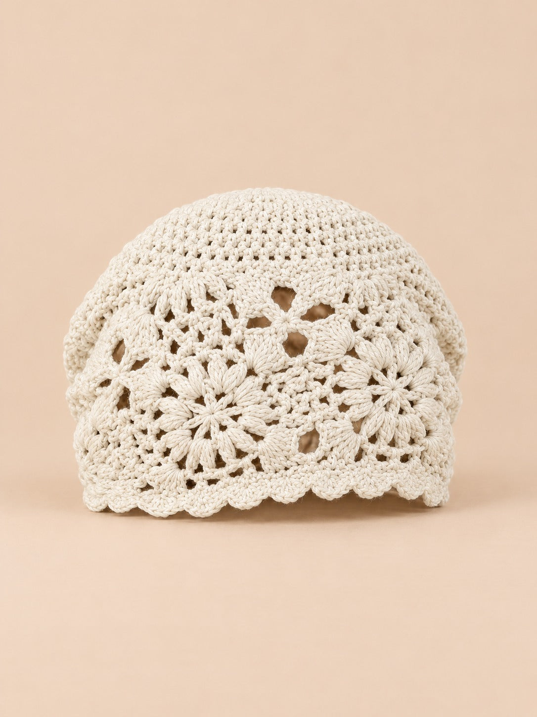 Béret femme à fleurs au crochet, beige, vue de face