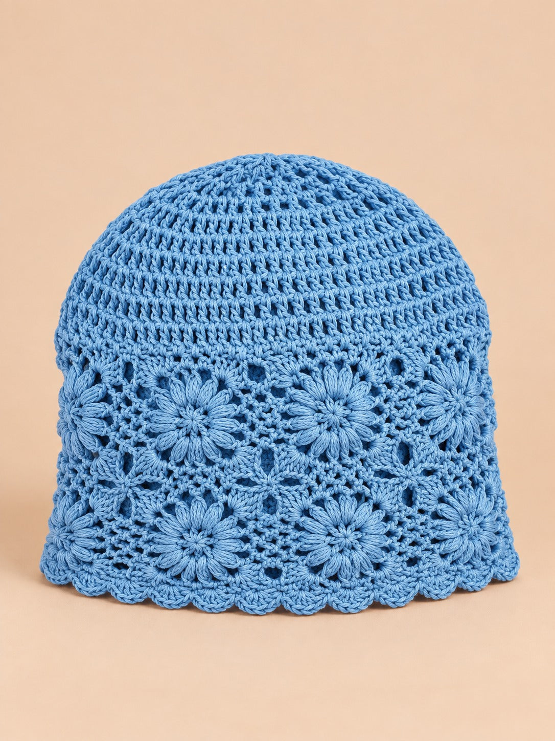 Béret femme à fleurs au crochet, bleu, vue de face