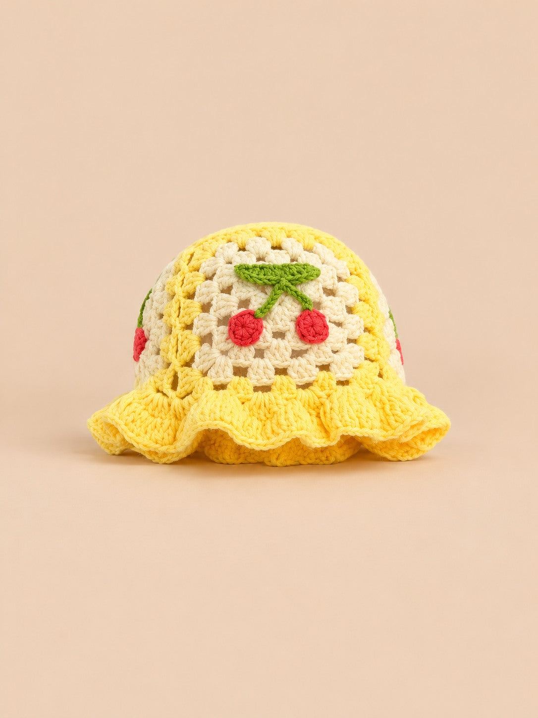 Bob au crochet fait main à fleurs, modèle 11, vue de face