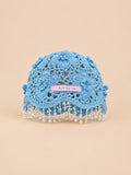 Bonnet bohème au crochet à perles et pompons, bleu ciel, vue de face