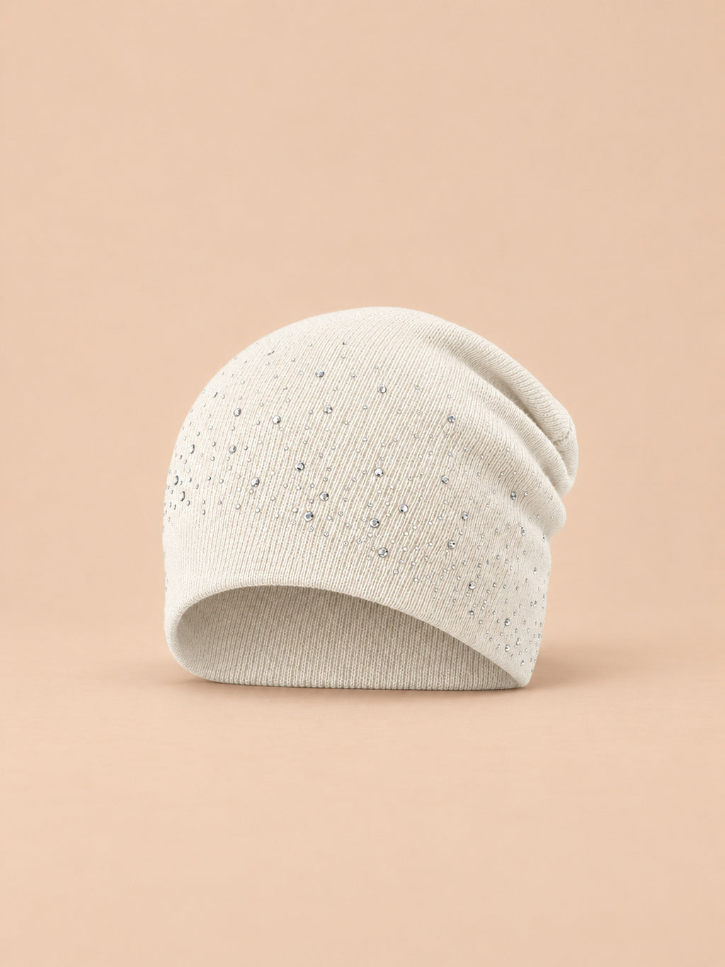 Gorro de mujer de punto con strass, estilo streetwear, color blanco, vista frontal