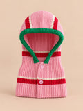 Cagoule bébé en laine rayée modèle C, vue de face, fond pêche sable