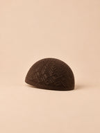 Gorro casquete vintage de rejilla tejida a ganchillo, color café, vista de tres cuartos