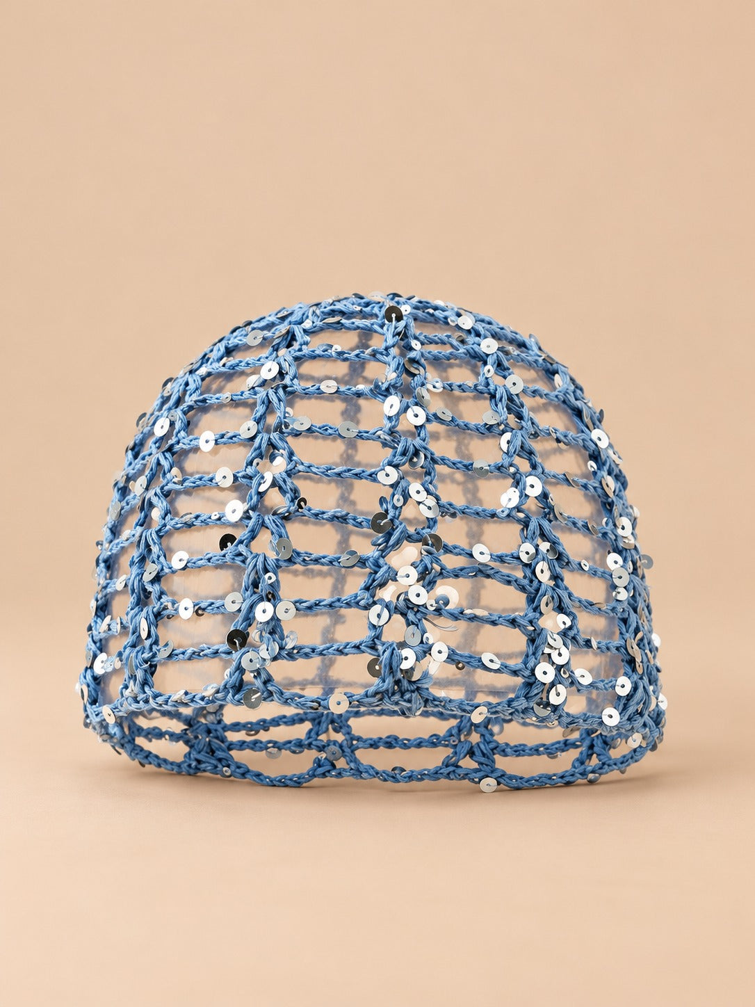Bonnet calotte au crochet à sequins, bleu, vue de face