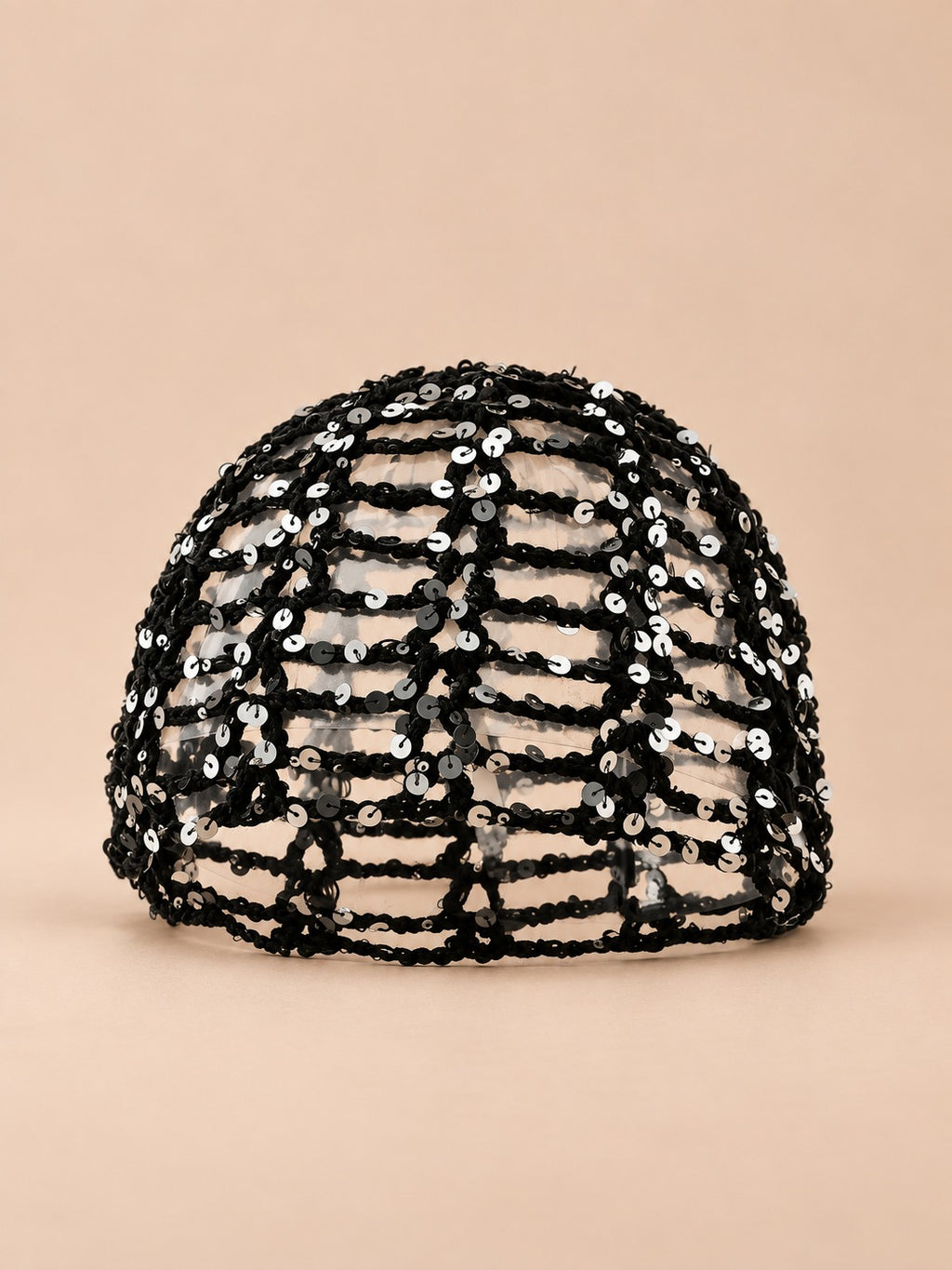 Bonnet calotte au crochet à sequins, noir, vue de face