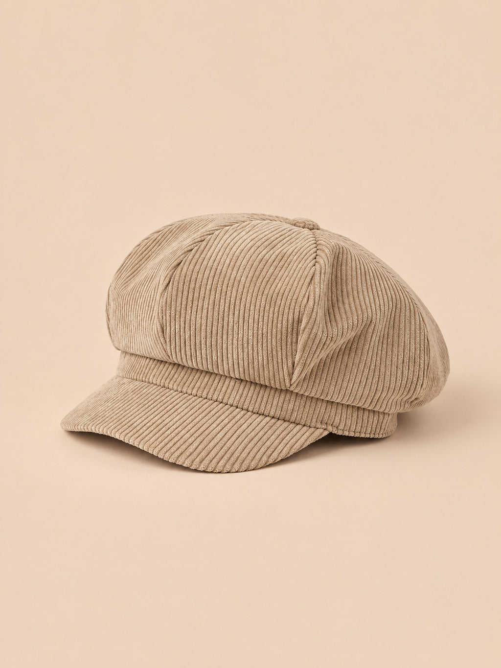 Gorra gavroche de ocho paneles, estilo boina vintage, color caqui, vista de tres cuartos