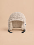 Gorro aviador reversible impermeable con orejeras, color beige, vista frontal en la fotografía del producto