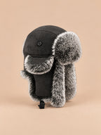 Gorro cosaco efecto ante con forro de pelo sintético, color negro, vista de tres cuartos