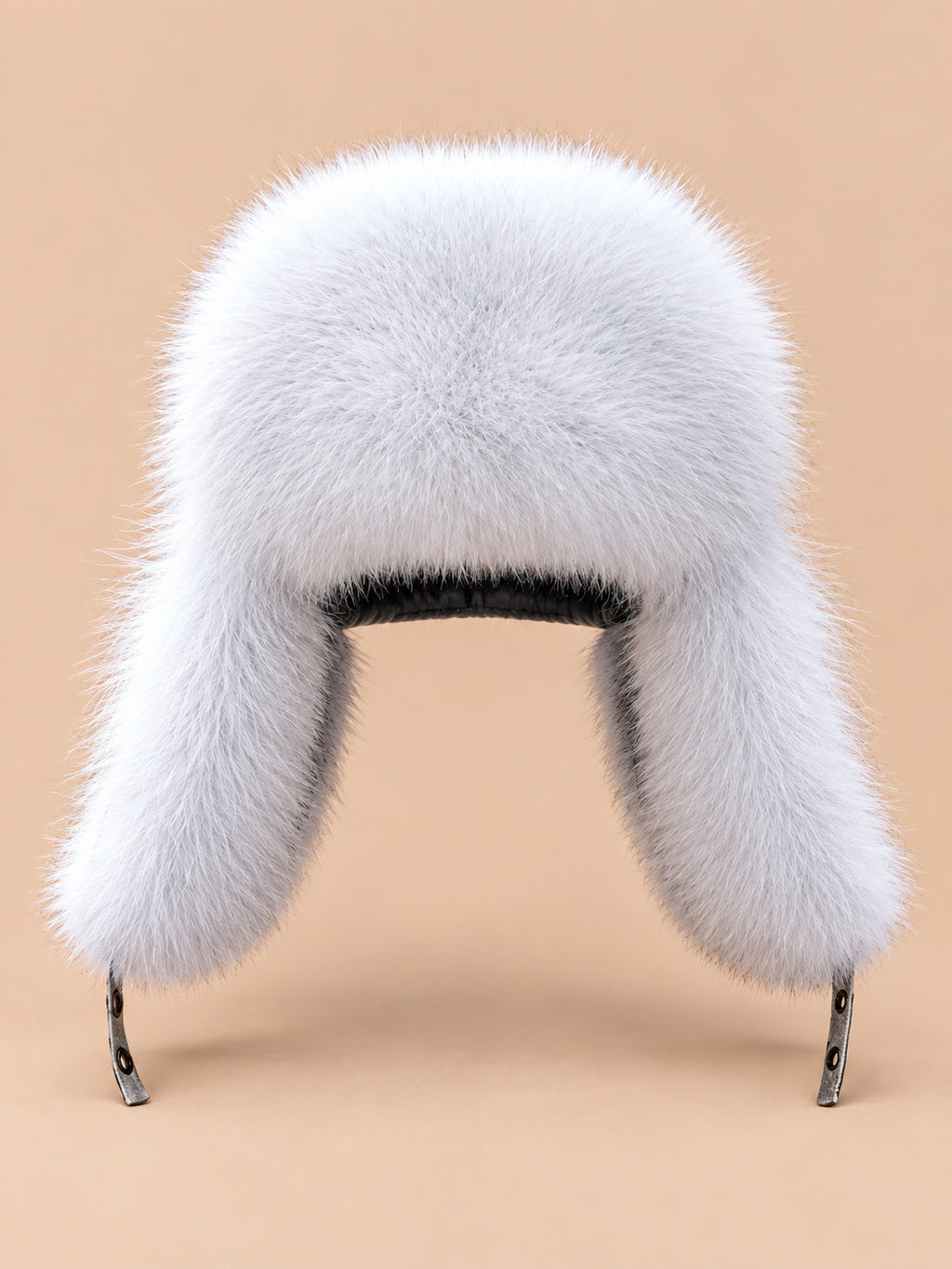 Chapka russe homme en fourrure renard blanc, vue de face