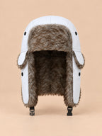 Gorro de trampero de hombre con orejeras y barboquejo, color blanco, vista frontal