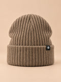 Bonnet homme beige côtelé à revers avec étiquette étoile, vue de face