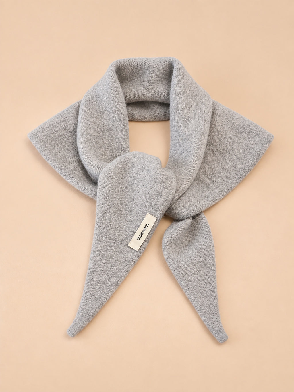 Bufanda triangular de pura lana, chal ligero de mujer, db031-01p, color gris claro, vista frontal