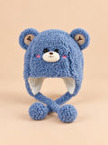 Gorro infantil de oso de peluche con orejeras, color azul, vista frontal en la fotografía del producto