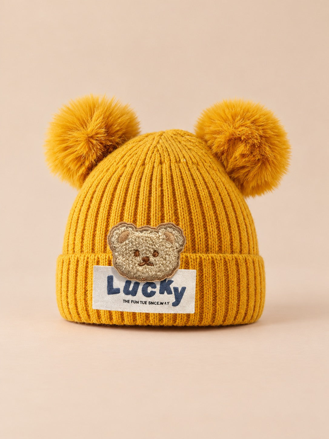Bonnet enfant au tricot ou crochet, modèle Jaune, vue de face