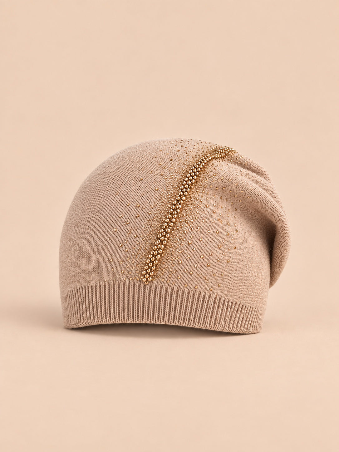 Bonnet ENJOYFUR à strass en laine mélangée kaki, vue de face.