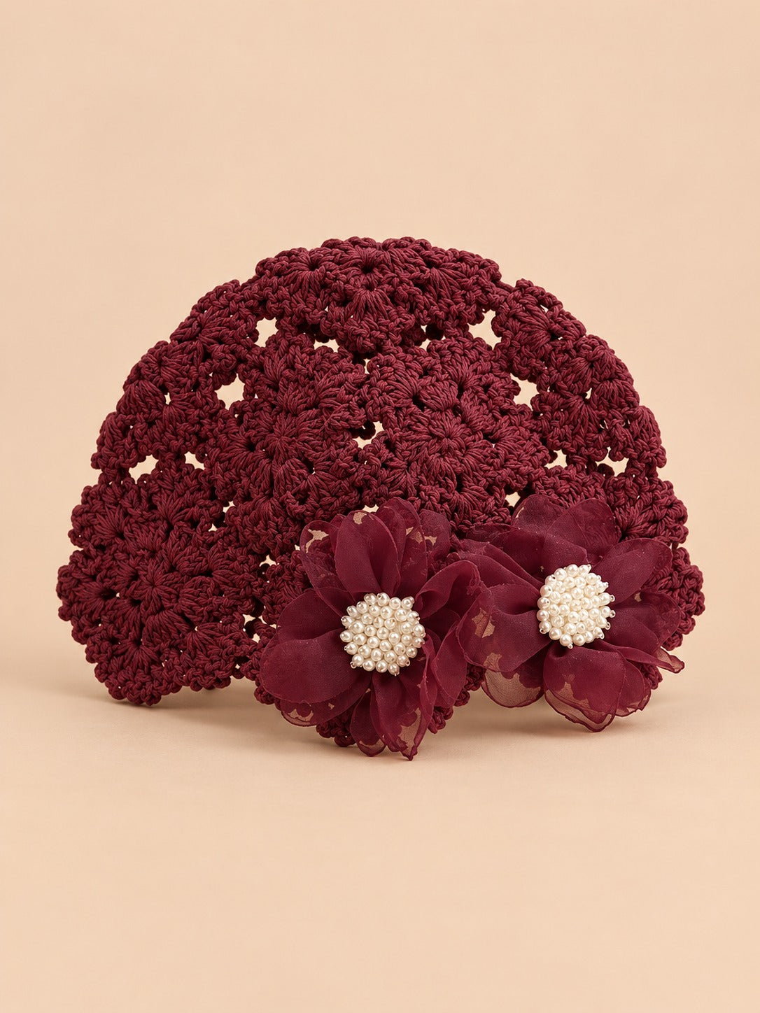 Bonnet fleuri en coton au crochet, bordeaux, vue de face