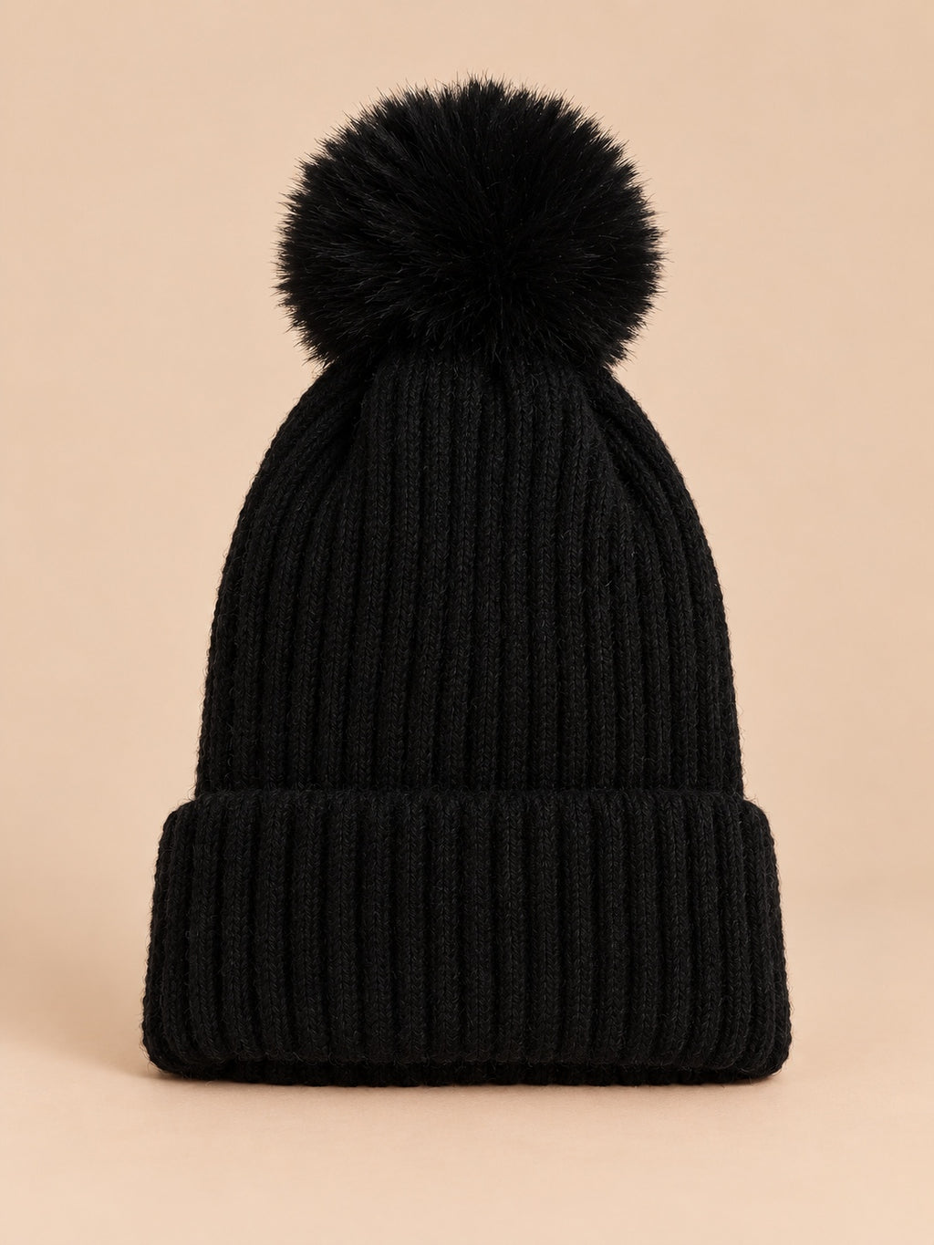 Gorro de punto con pompón grande y suave para esquí, sin logo, color negro, vista frontal
