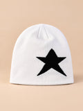 Gorro hip-hop vintage con estrella, estilo streetwear, colores blanco y negro, vista frontal