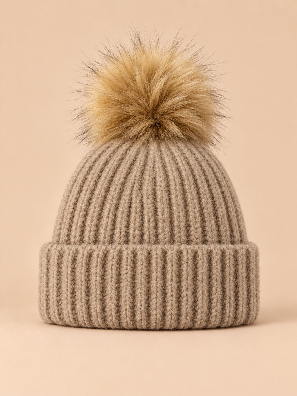 Gorro de canalé de mezcla de lana con vuelta y pompón, color marrón oscuro, vista frontal