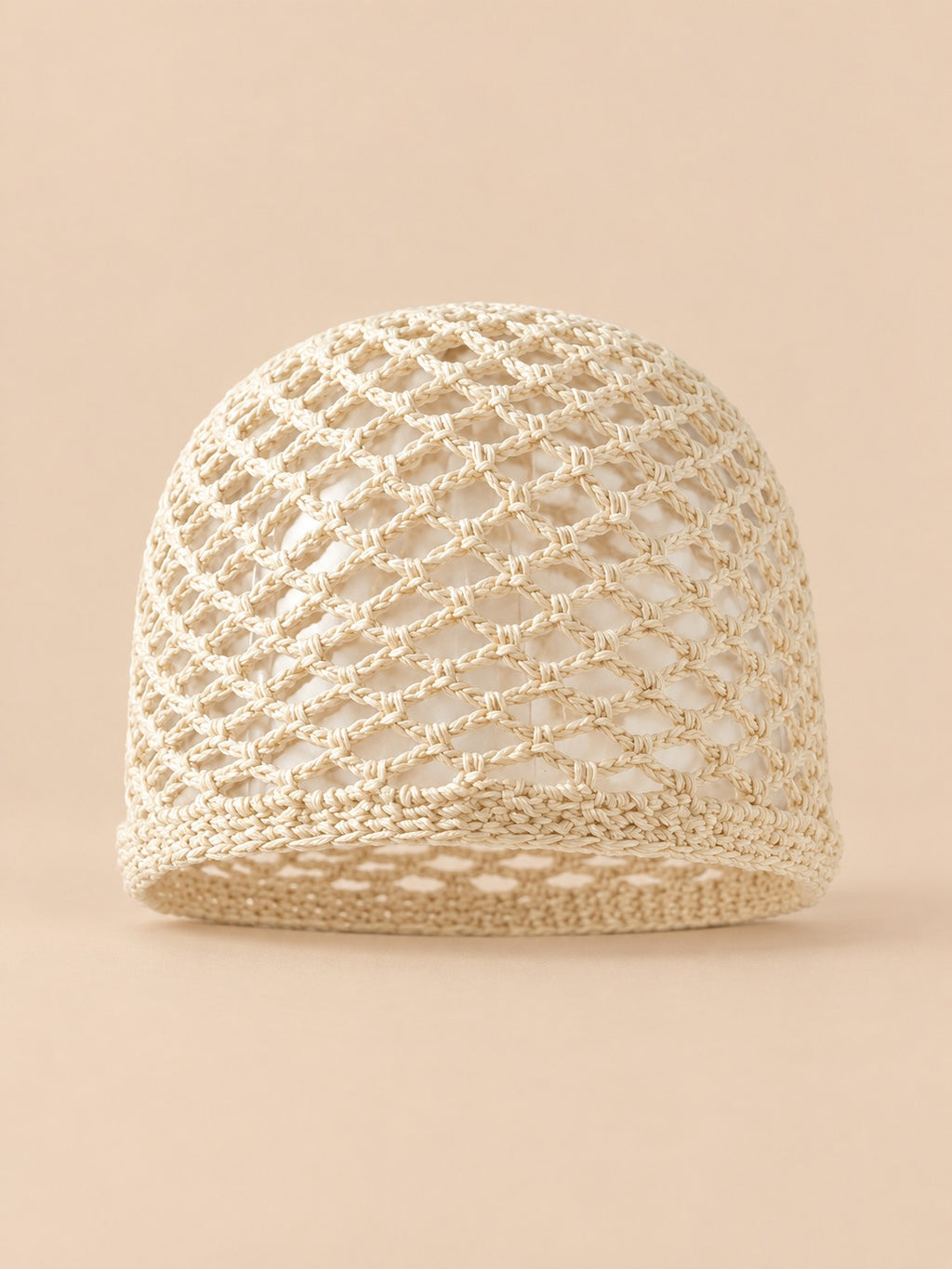Gorro de rejilla de algodón calado a ganchillo para todo el año, color beige, vista frontal