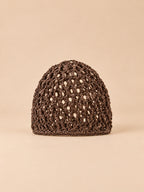 Bonnet résille au crochet café, maille ajourée, vue de face