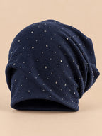 Gorro slouchy de mujer de punto de algodón con strass, color azul marino, vista frontal
