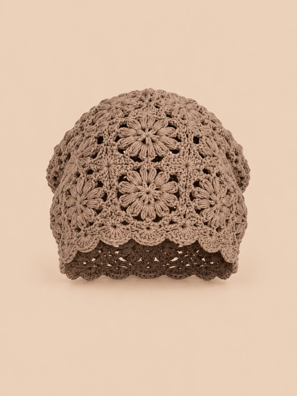 Gorro turbante calado de ganchillo, estilo japonés retro, color café, vista frontal