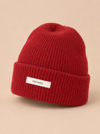 Bonnet WinvyNee en pure laine côtelée, rouge, vue de trois quarts